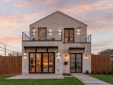 1802 Pueblo Street, Dallas, TX 75212