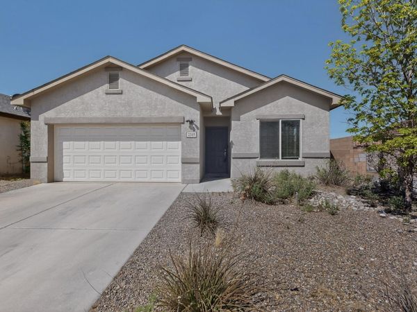 2315 Pipe Spring Street SW, Albuquerque, NM 87121