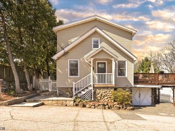 29 Sunset Ave, Butler, NJ 07405