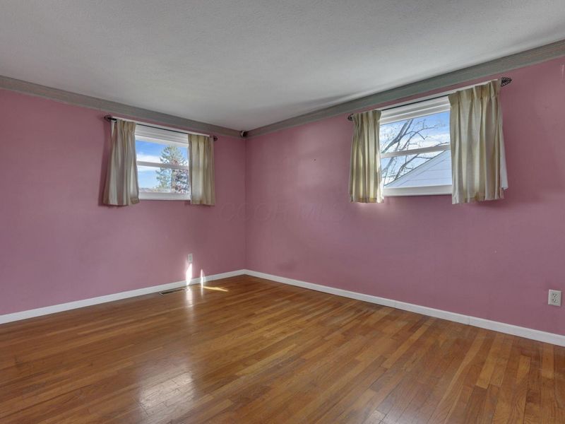 1093 Harwood Drive, Columbus, OH 43228 Photo 20