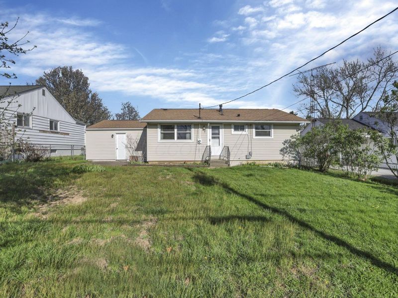 1093 Harwood Drive, Columbus, OH 43228 Photo 37