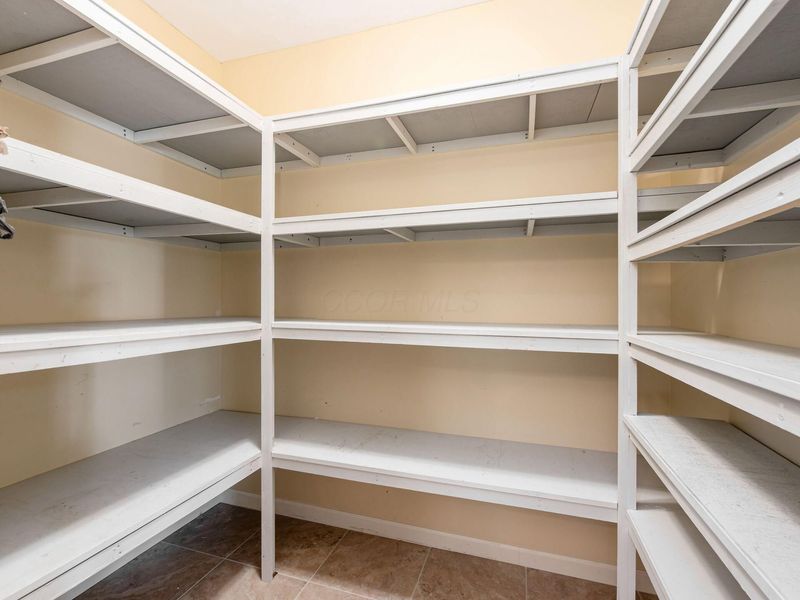 1975 Surrey Road, Blacklick, OH 43004 Photo 12