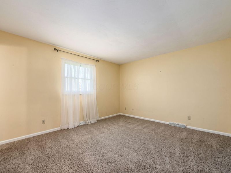 1975 Surrey Road, Blacklick, OH 43004 Photo 28