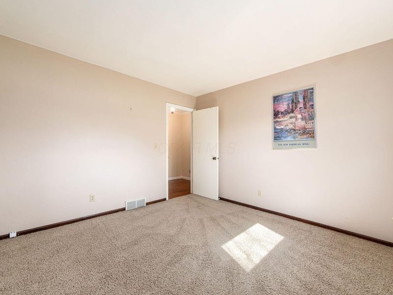 1975 Surrey Road, Blacklick, OH 43004 Photo 33