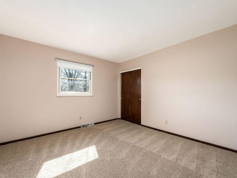 1975 Surrey Road, Blacklick, OH 43004 Photo 34