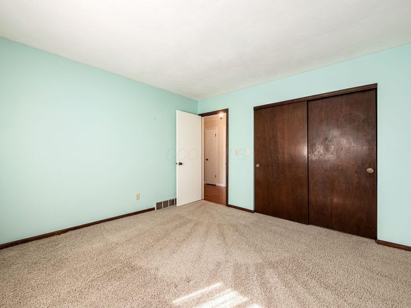 1975 Surrey Road, Blacklick, OH 43004 Photo 35