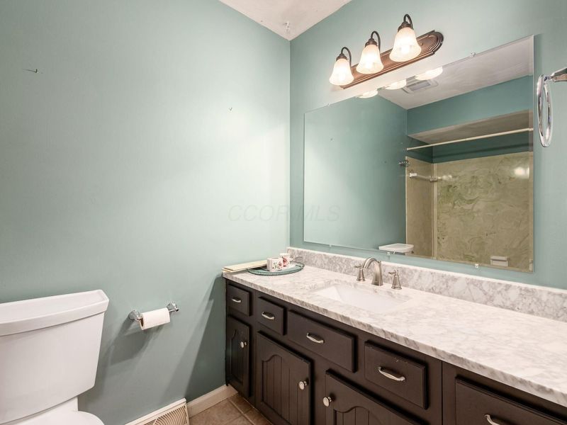 1975 Surrey Road, Blacklick, OH 43004 Photo 38