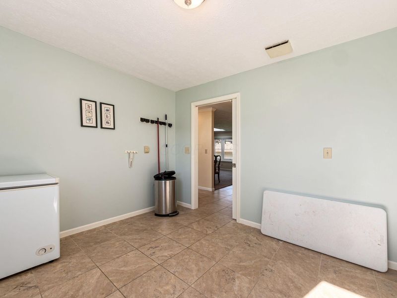 1975 Surrey Road, Blacklick, OH 43004 Photo 40