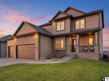 1330 Blue Spruce Drive , Lincoln, NE 68505