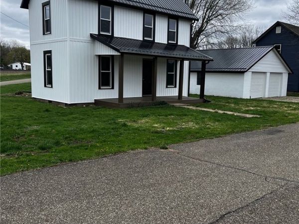 602 Adams Street , Conesville, OH 43811