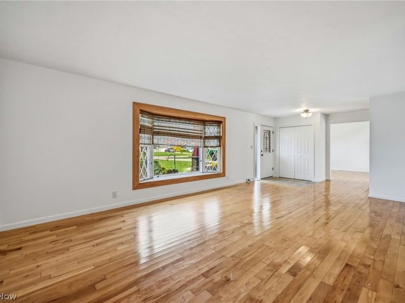 383 Balmoral Drive, Richmond Heights, OH 44143 Photo 11