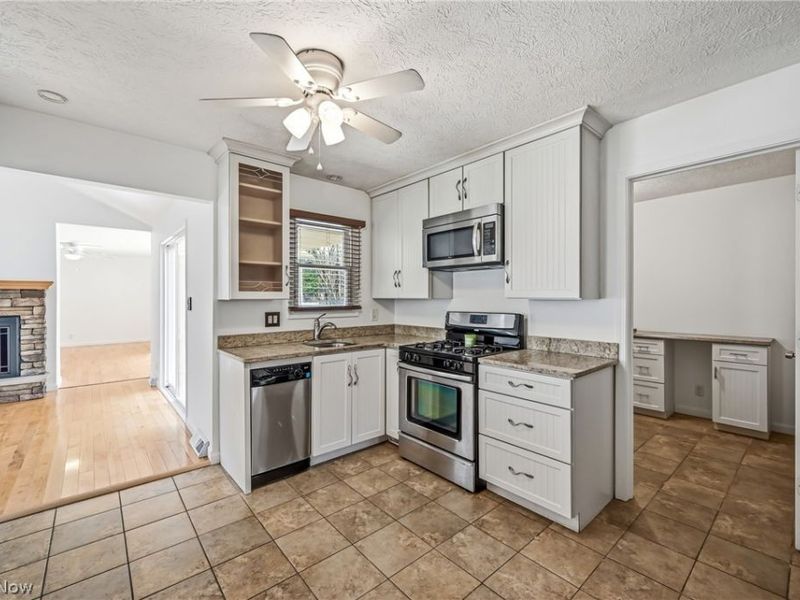 383 Balmoral Drive, Richmond Heights, OH 44143 Photo 19