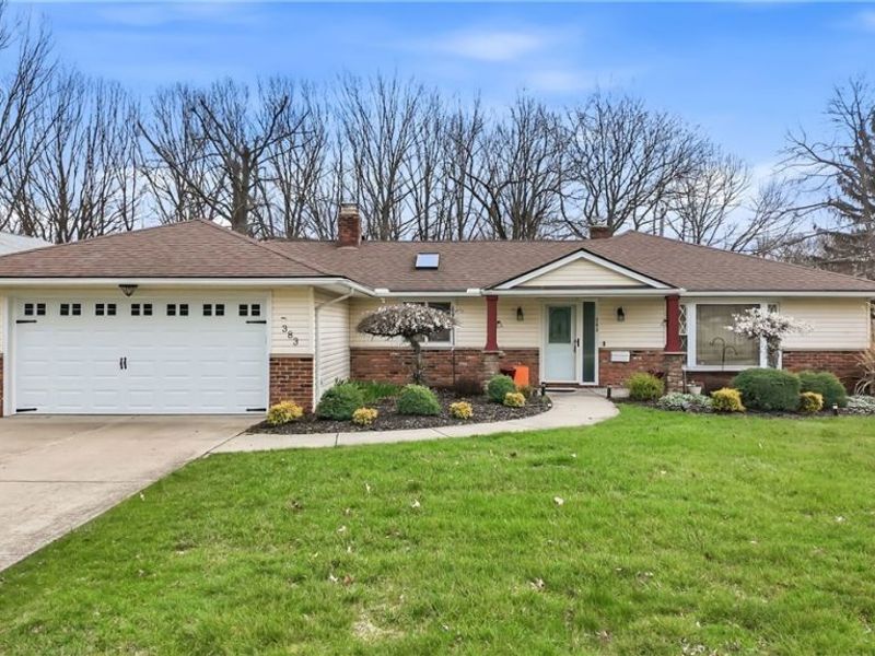 383 Balmoral Drive, Richmond Heights, OH 44143 Photo 2