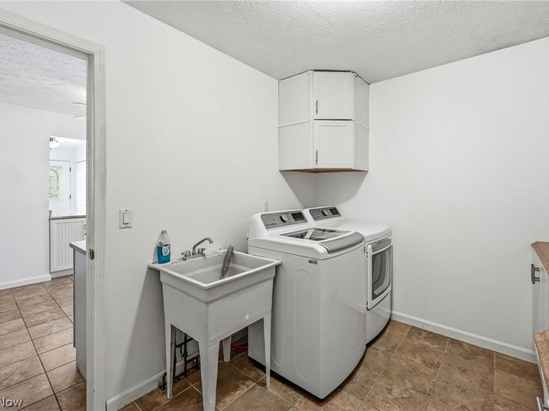 383 Balmoral Drive, Richmond Heights, OH 44143 Photo 20