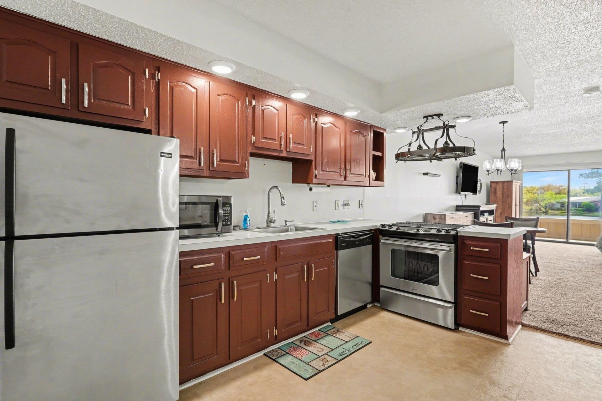 4286 Pinehurst Circle Photo 6