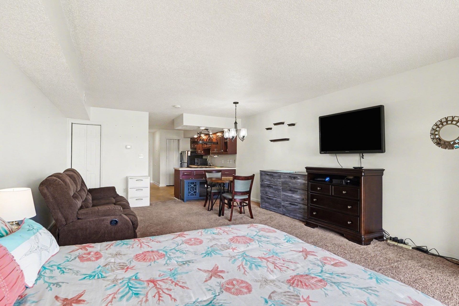 4286 Pinehurst Circle Photo 7