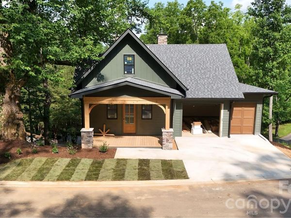 51 Bear Tree Cove, Canton, NC 28716