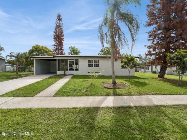 1157 Hampshire Avenue , Deltona, FL 32725