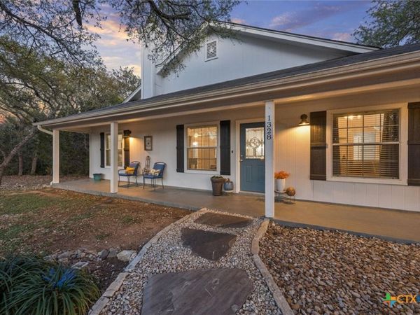 1328 Cottonwood Road , Fischer, TX 78623