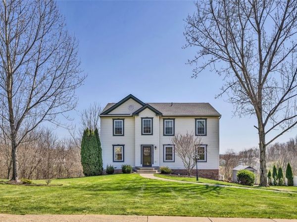 34 Giant Oak Dr, Baden, PA 15005