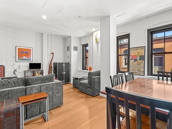 346 Congress St, Unit 514, Boston, MA 02210