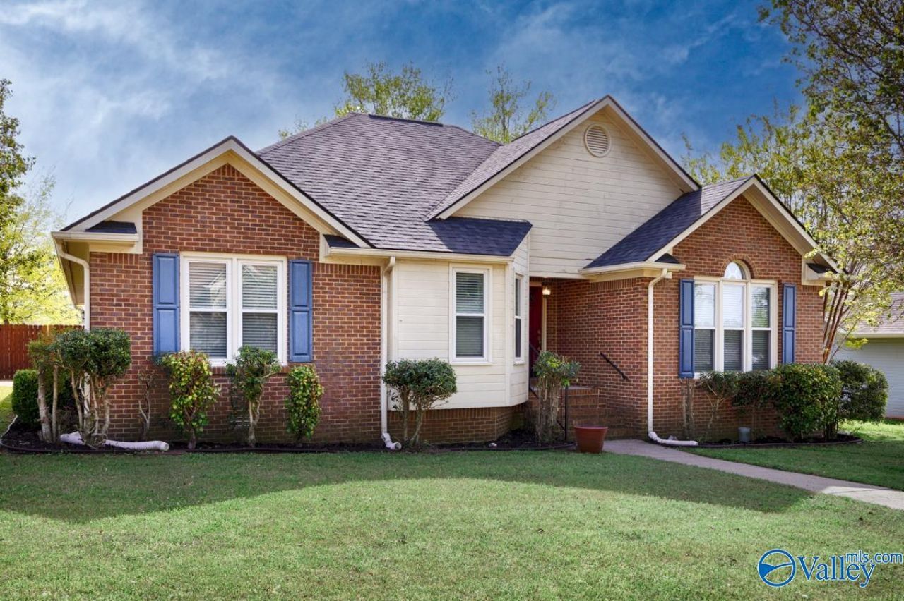 180 Jarrett Lane, Madison, AL 35758 Main Photo