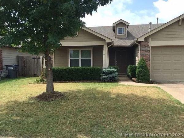 6650 E 130th Place , Bixby, OK 74008