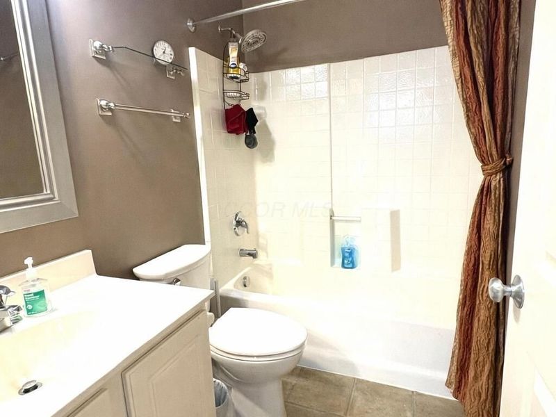 8684 Lovell Lane, Blacklick, OH 43004 Photo 8