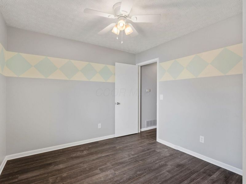 1120 Devlin Court, Columbus, OH 43228 Photo 14