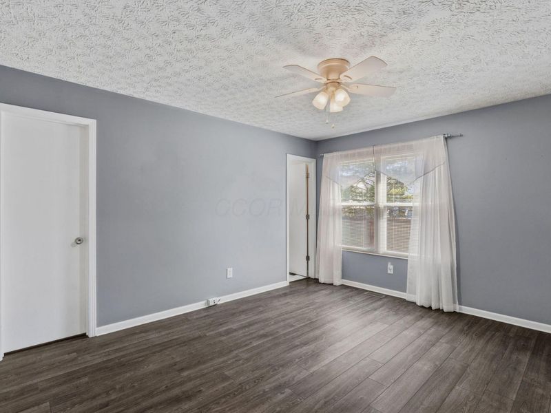 1120 Devlin Court, Columbus, OH 43228 Photo 16