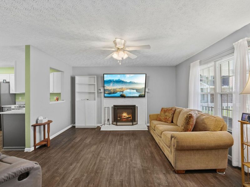 1120 Devlin Court, Columbus, OH 43228 Photo 6