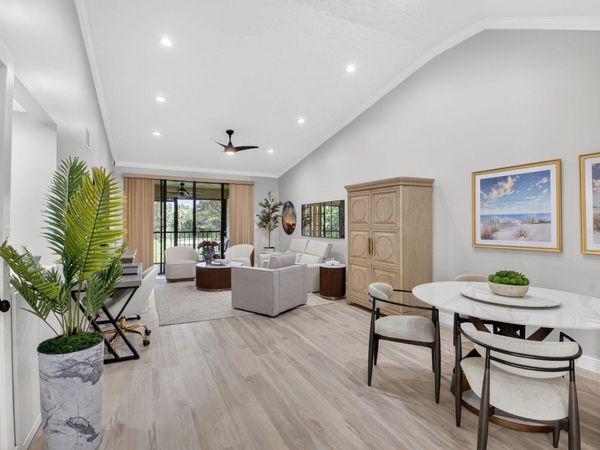 7455 Glendevon Lane, Unit 206, Delray Beach, FL 33446