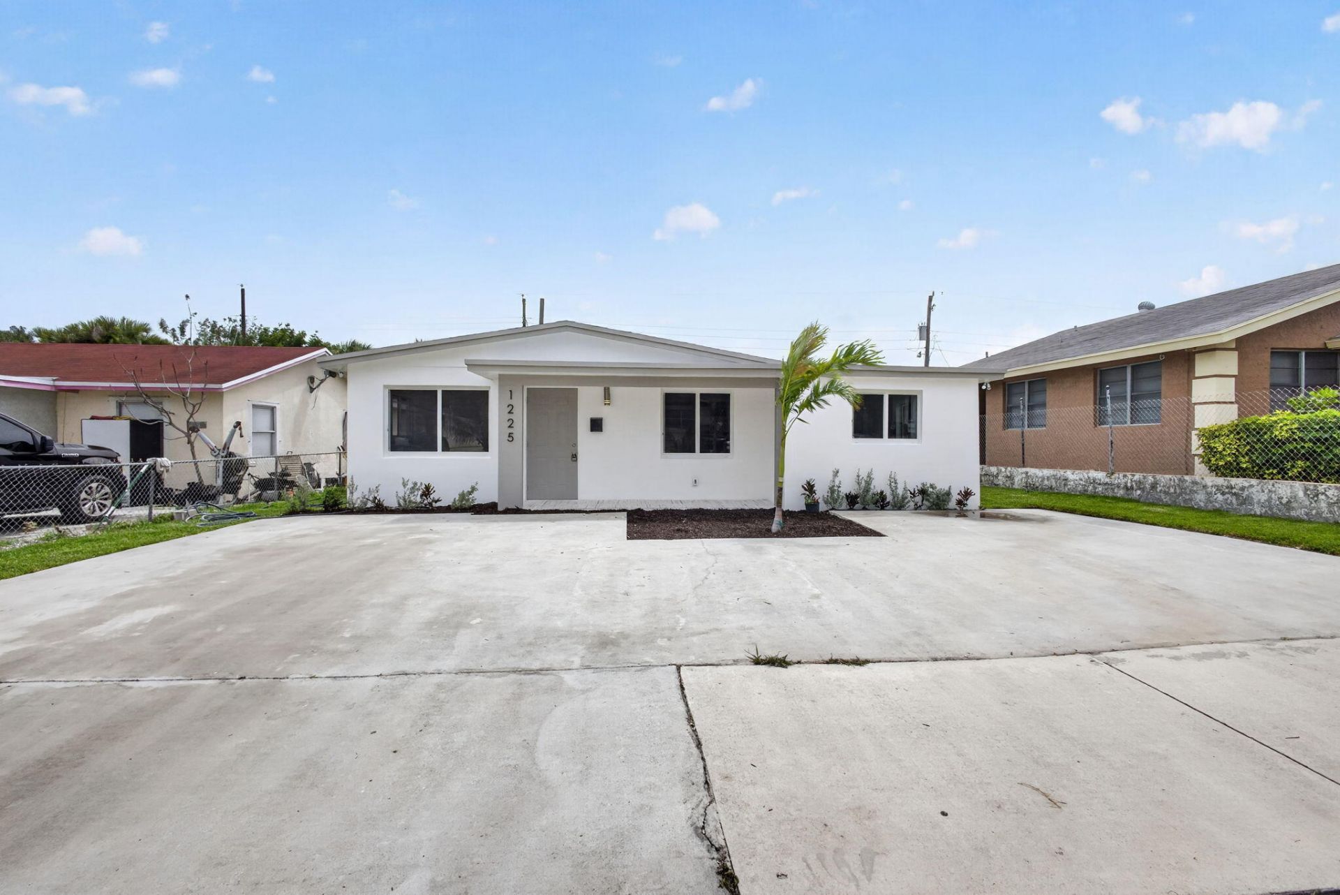 1225 W 32 Street, Riviera Beach, FL 33404 Photo