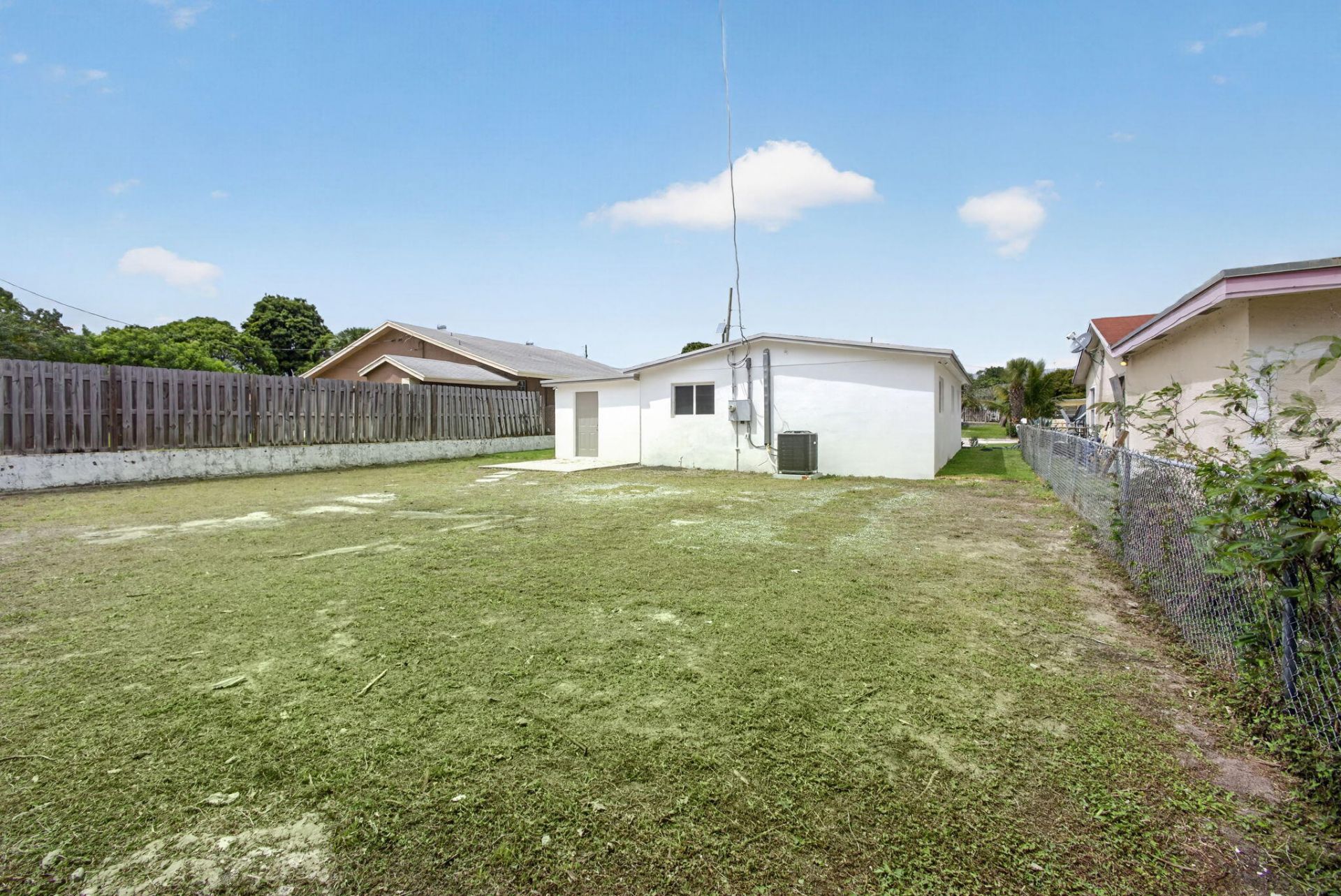 1225 W 32 Street, Riviera Beach, FL 33404 Photo