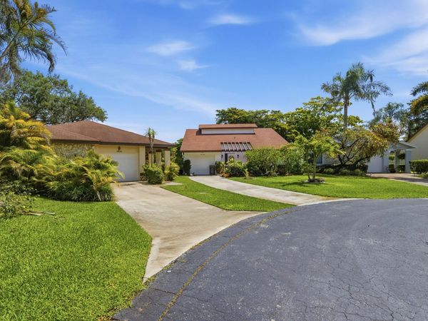 2646 Dahoon Avenue, Coconut Creek, FL 33063