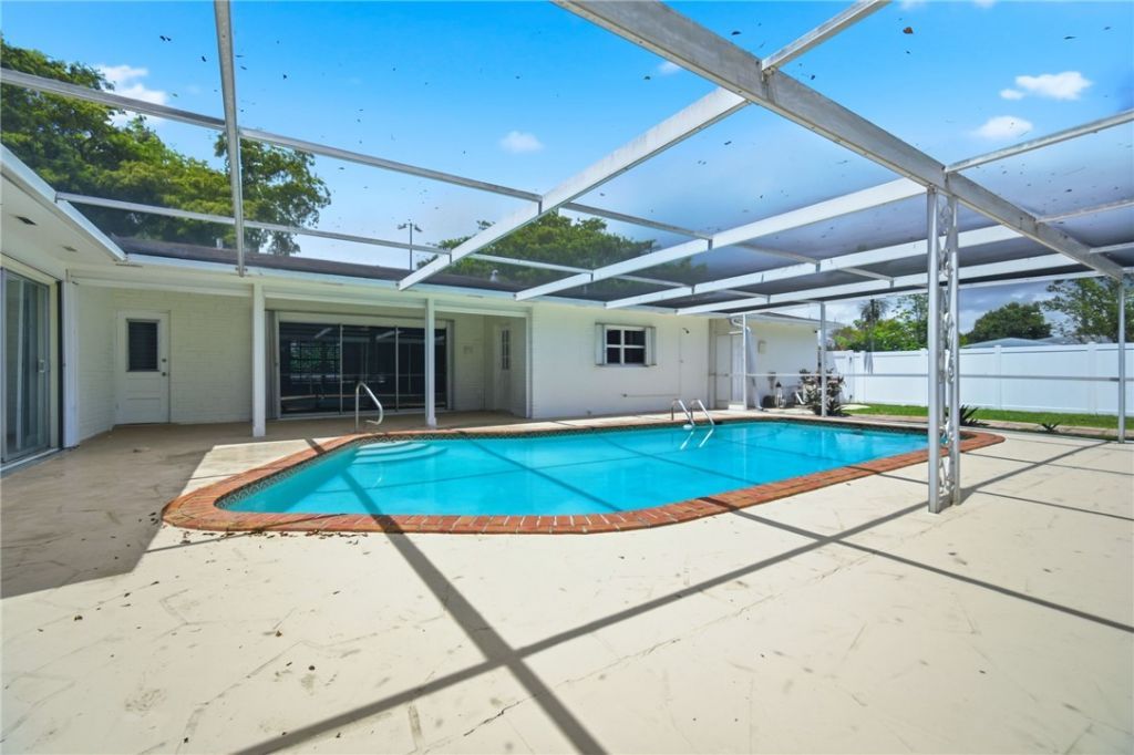 321 Chaminade Drive, Hollywood, FL 33021 Photo