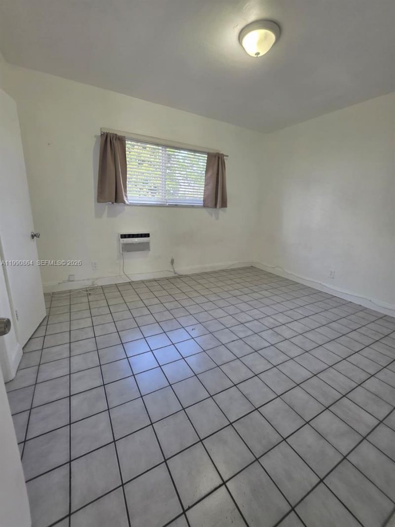 7155 Rue Notre Dame, Unit 9, Miami Beach, FL 33141 Photo