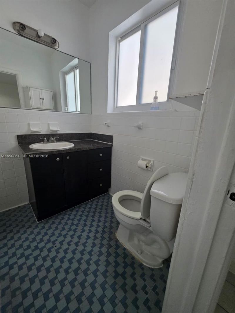 7155 Rue Notre Dame, Unit 9, Miami Beach, FL 33141 Photo
