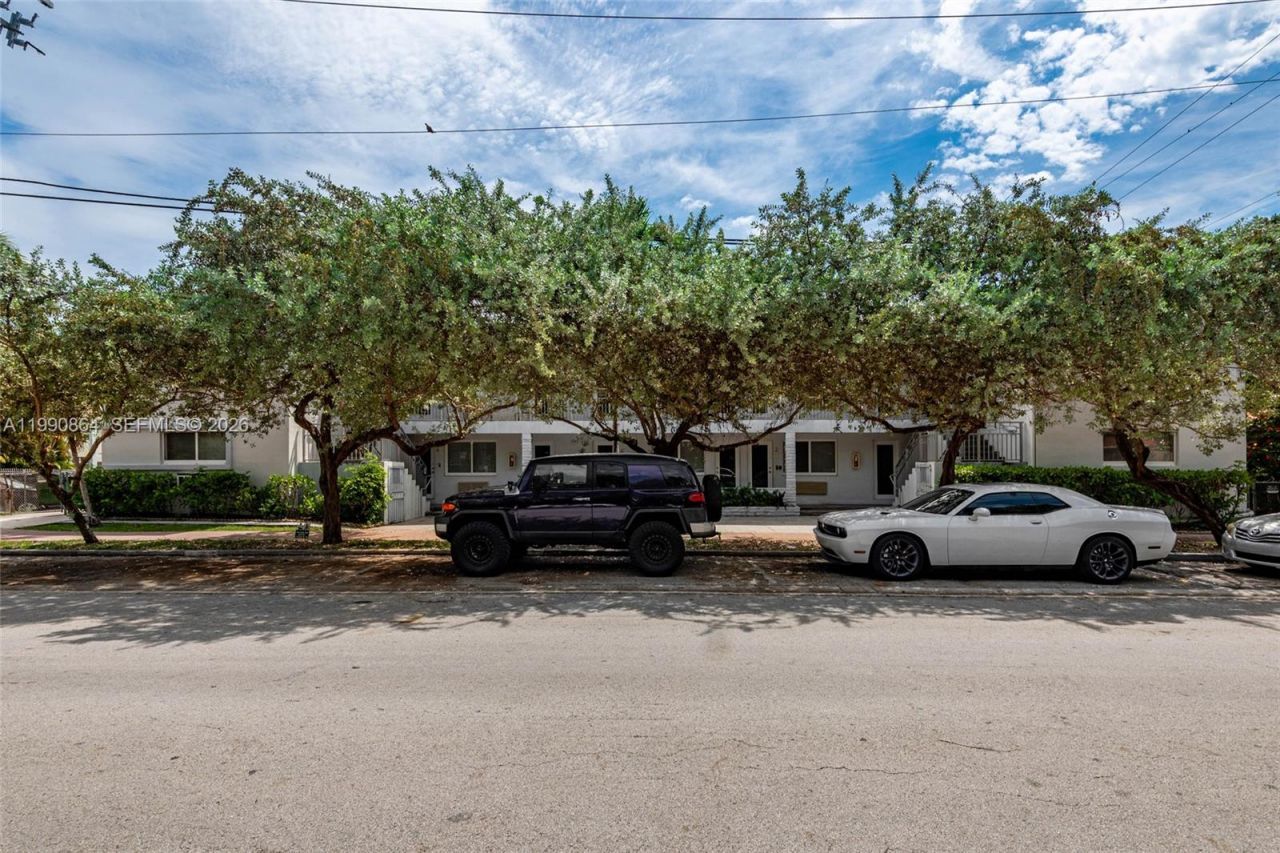 7155 Rue Notre Dame, Unit 9, Miami Beach, FL 33141 Photo