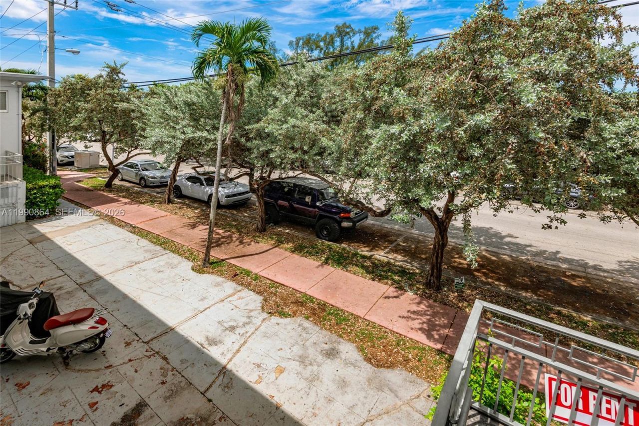 7155 Rue Notre Dame, Unit 9, Miami Beach, FL 33141 Photo