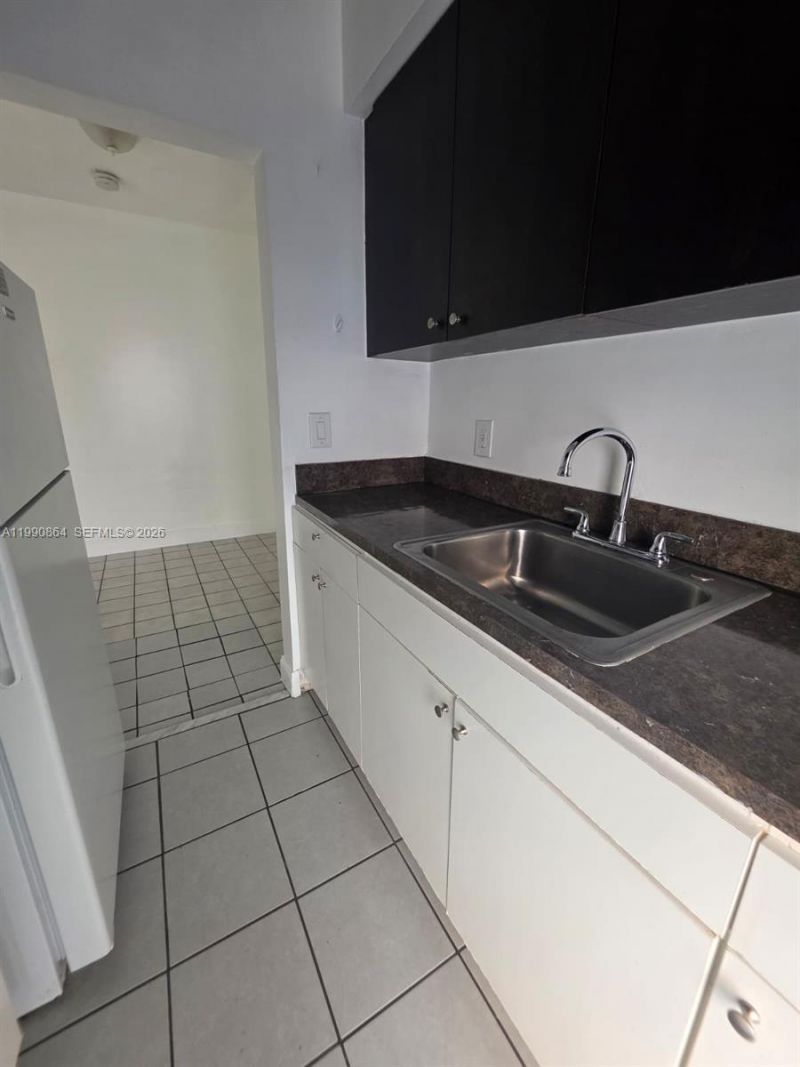 7155 Rue Notre Dame, Unit 9, Miami Beach, FL 33141 Photo
