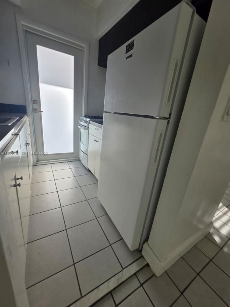 7155 Rue Notre Dame, Unit 9, Miami Beach, FL 33141 Photo