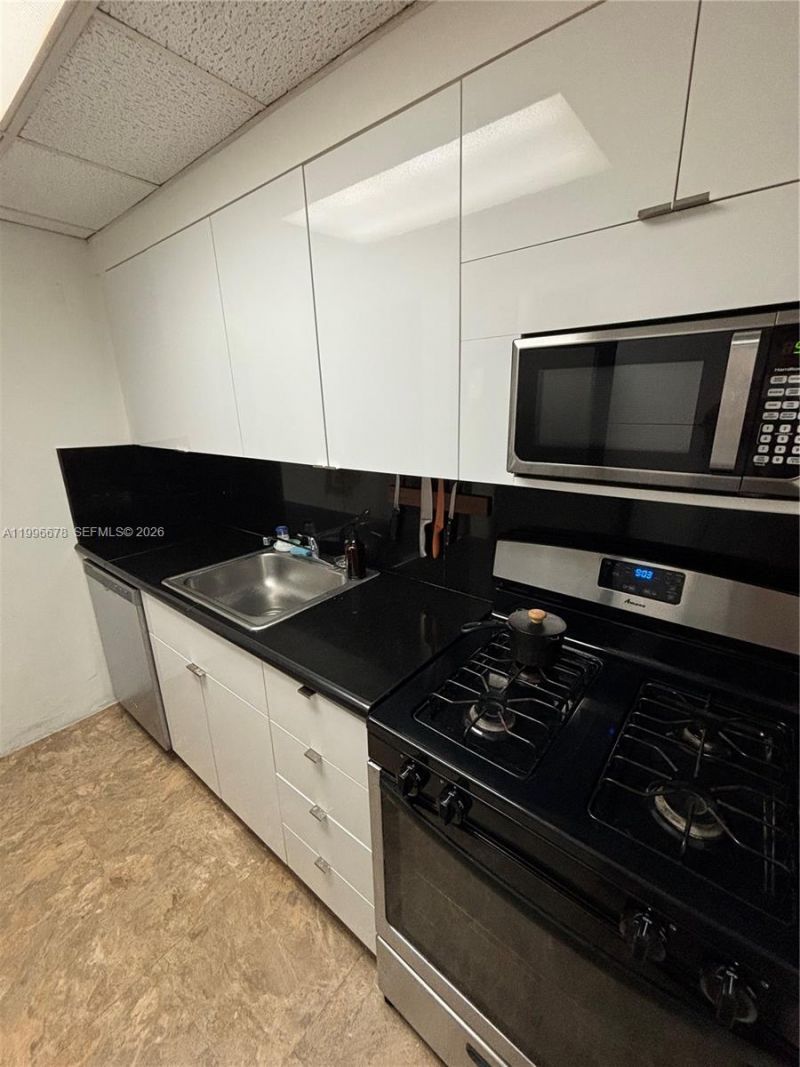 700 Biltmore Way, Unit 1004, Coral Gables, FL 33134 Photo