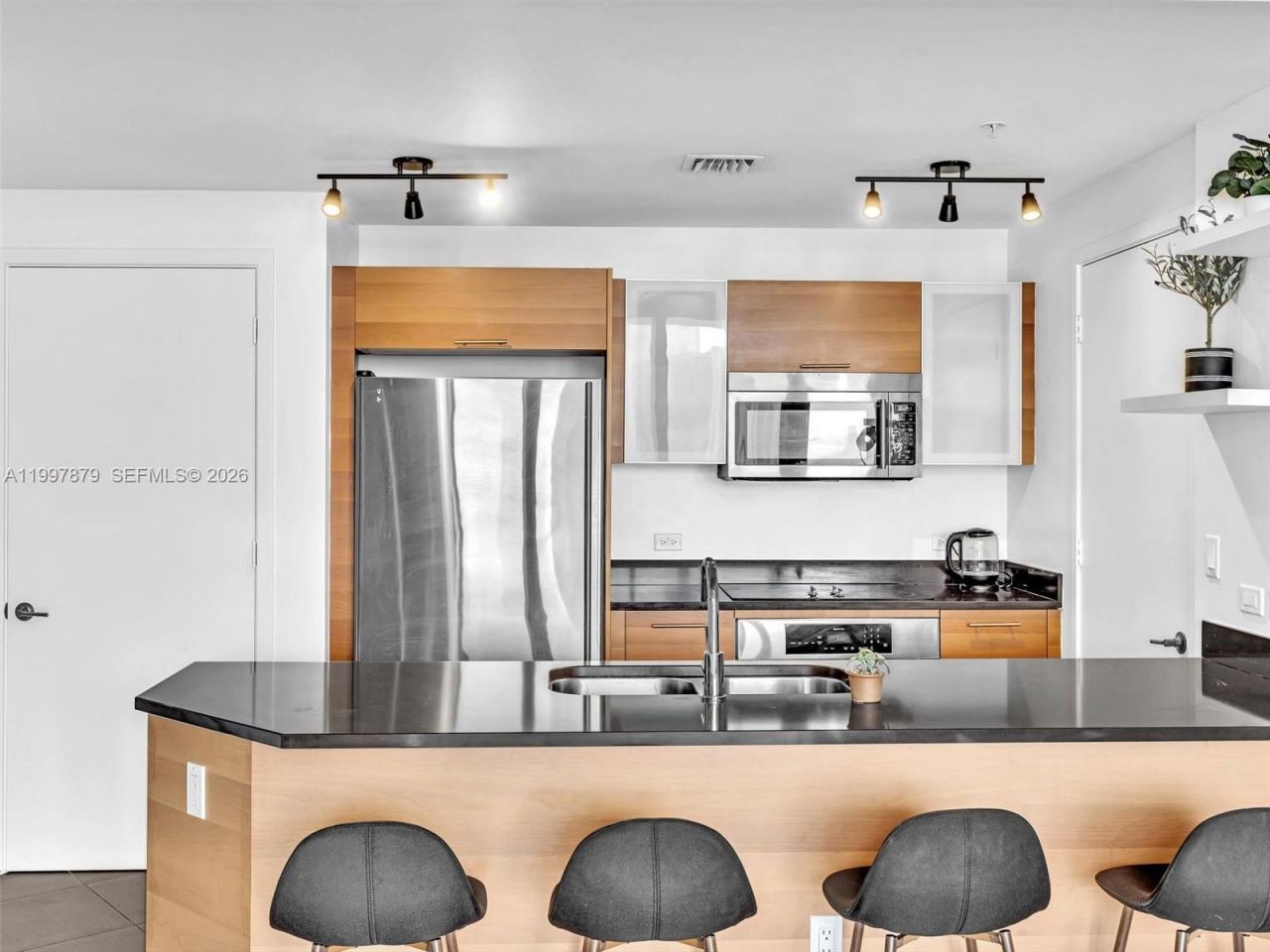 3301 NE 1st Ave, Unit H2706, Miami, FL 33137 Photo