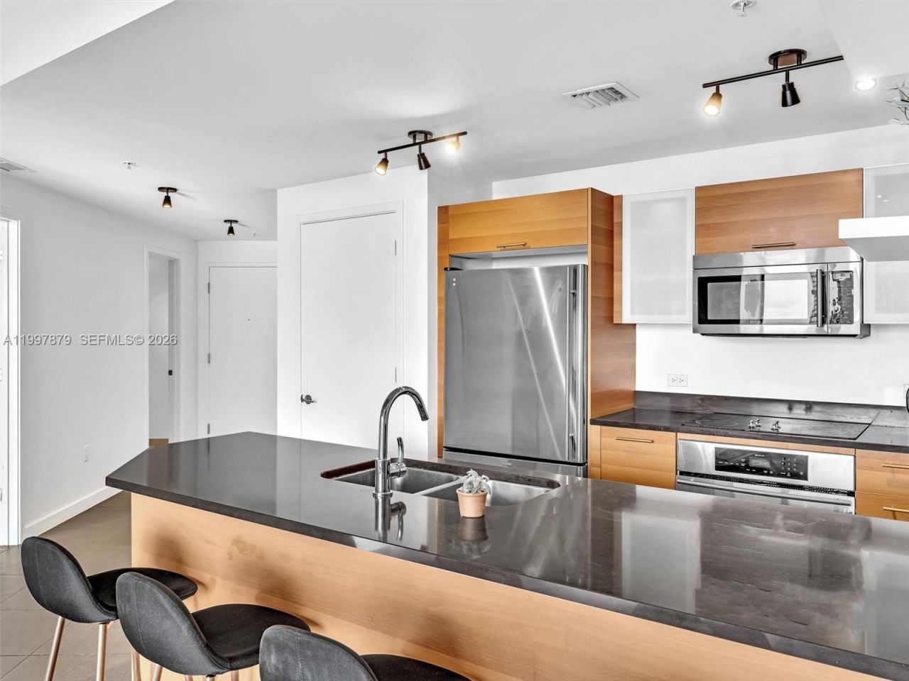 3301 NE 1st Ave, Unit H2706, Miami, FL 33137 Photo