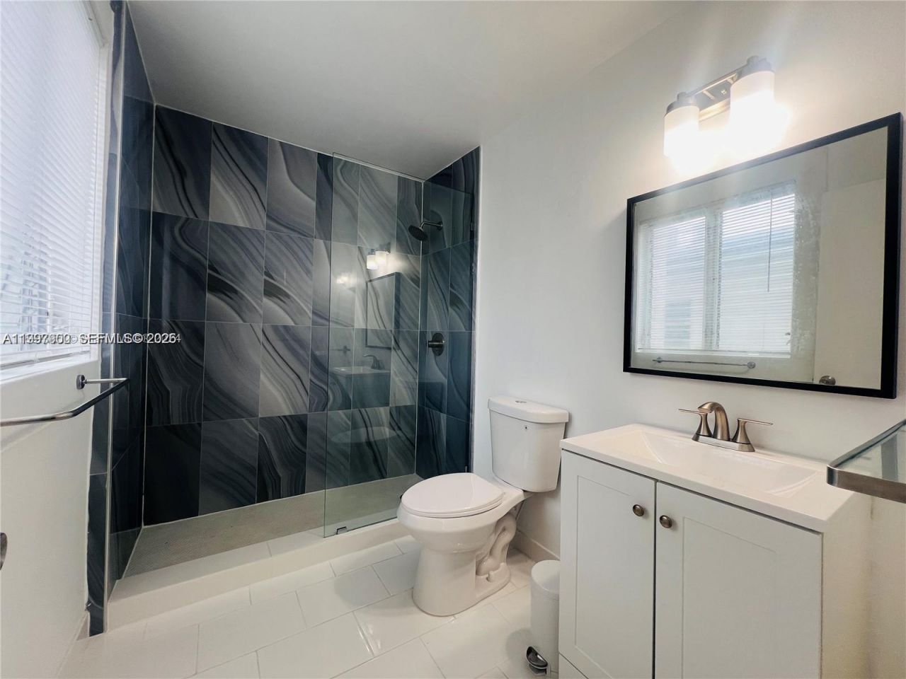 842 Meridian Ave, Unit 2G, Miami Beach, FL 33139 Photo