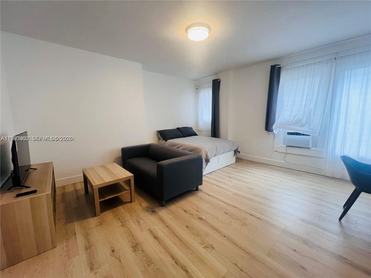 842 Meridian Ave, Unit 2G, Miami Beach, FL 33139 Photo