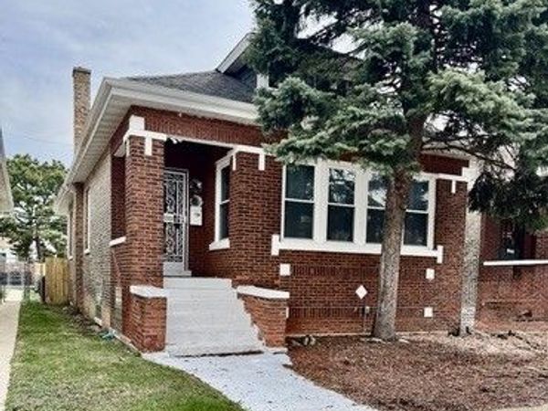 8445 S May Street , Chicago, IL 60620