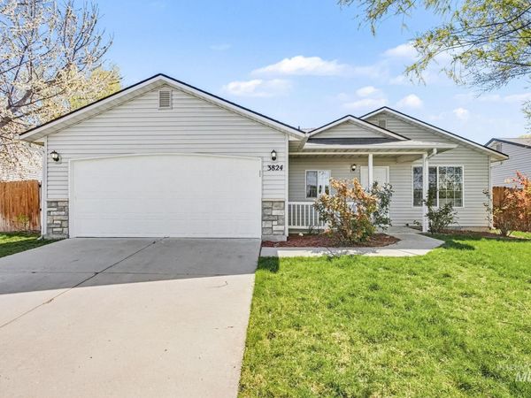3824 Groveton St, Caldwell, ID 83605