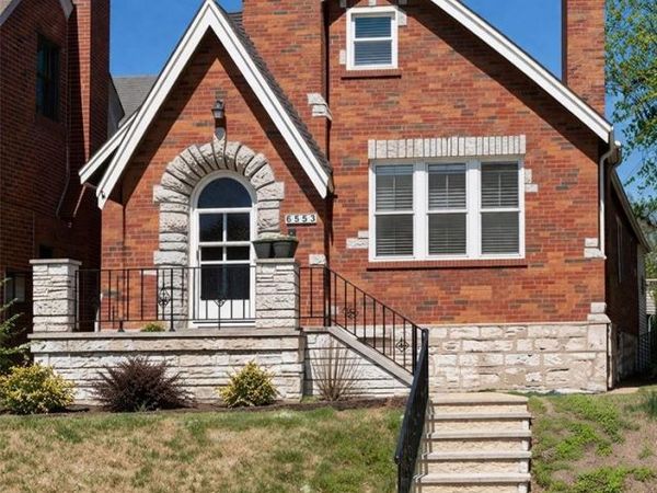 6553 Lindenwood Place, St Louis, MO 63109